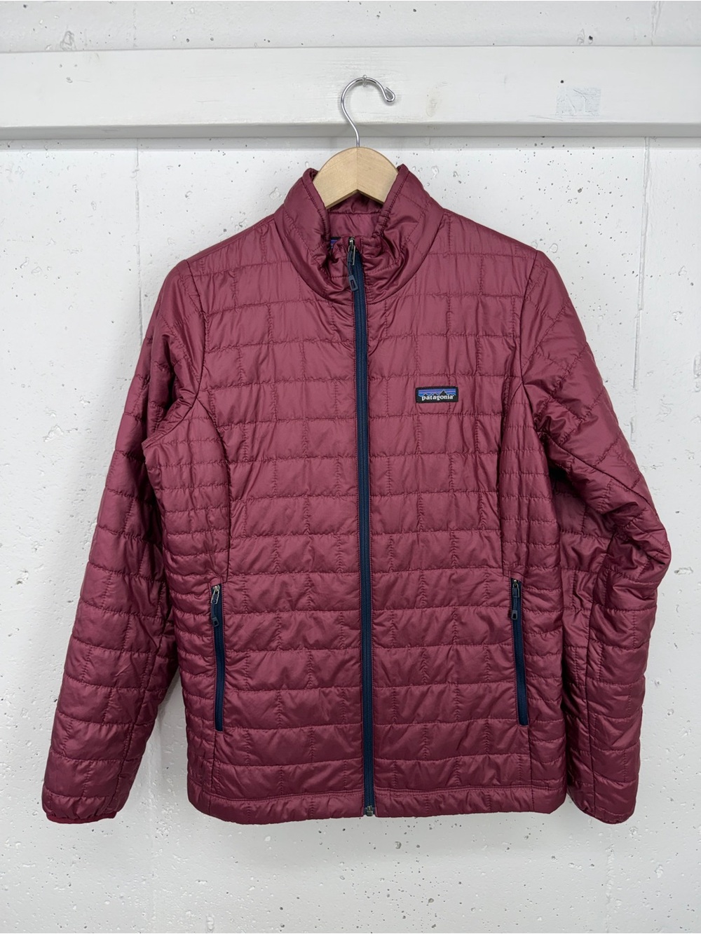 Patagonia Women's Large Maroon Nano Puff Jacket